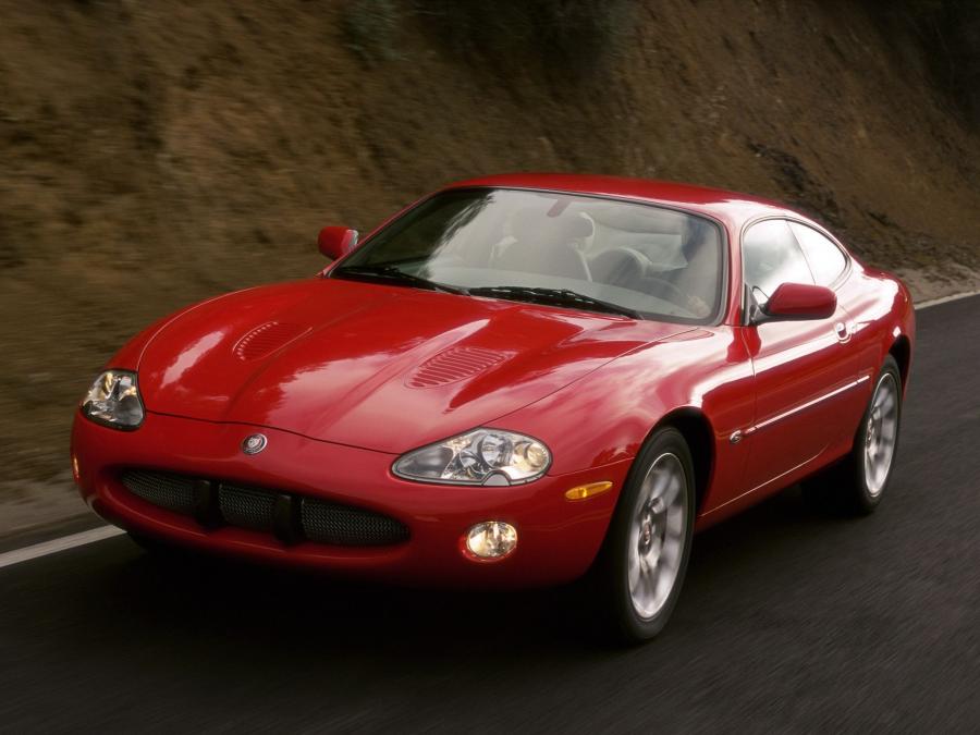  Jaguar XKR Coupe 2003 года  (фото 5 из 6)